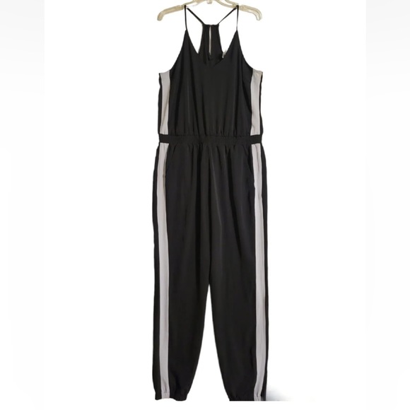 A New York black and white striped side jumping romper M - Picture 2 of 8